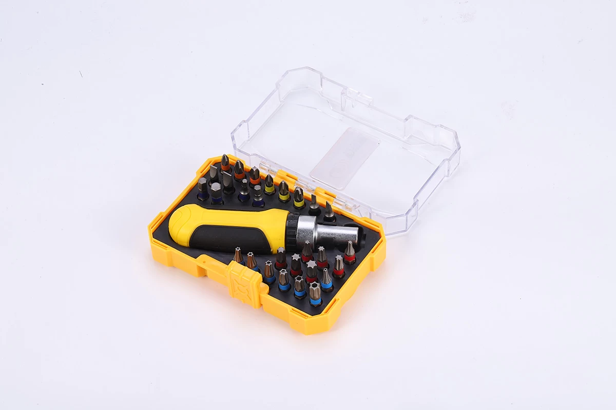 29pc   Ratchet and Bit Set